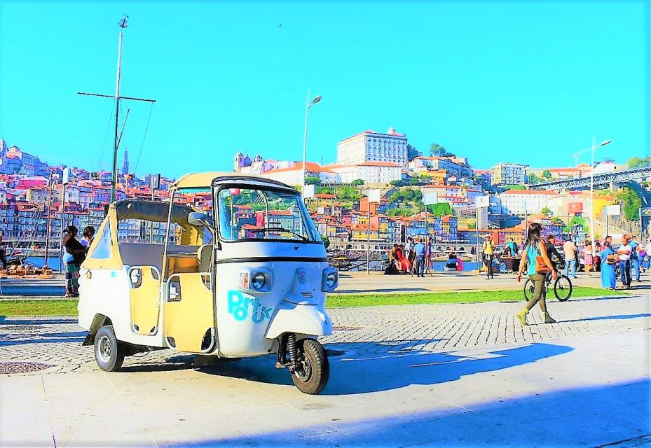 Porto: Guided Historical Center Tuk Tuk Tour - Participant Information and Meeting Point