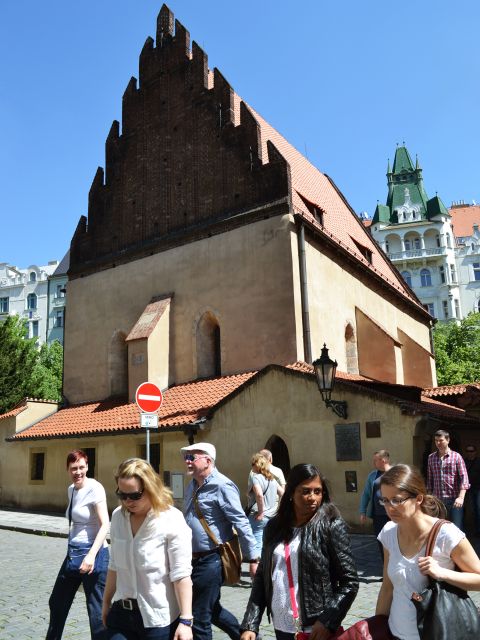 Prague: 2-Hour Old Town and Jewish Ghetto Walking Tour - Reservation, Payment, and Reviews