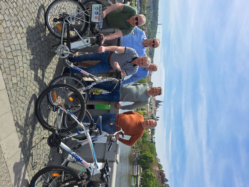 Prague: 2 Hours Guided City Bike Tour - Meeting Point