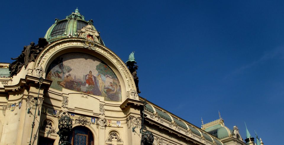 Prague 3-Hour Architectural Tour - Guides Expertise and Flexibility