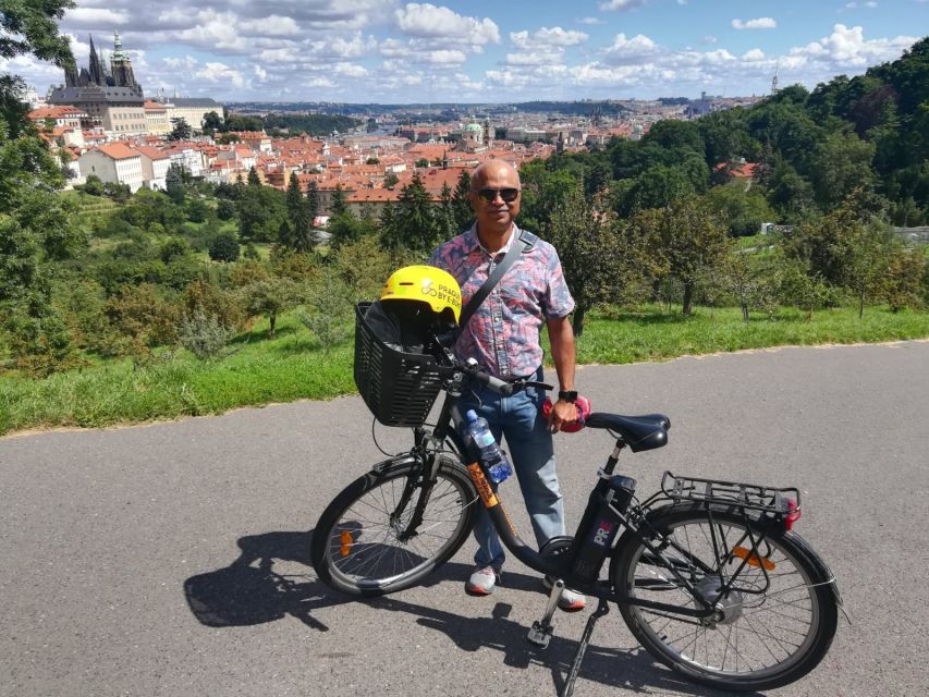 Prague: 3–Hour Communism and World War 2 E-Bike Tour - Museum of Communism Visit