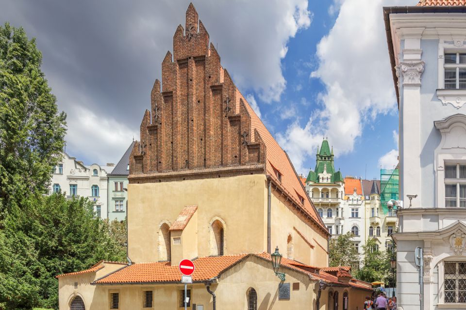 Prague: 4-Hour Segway and Scooter Tour With Lunch and Drinks - Itinerary Overview