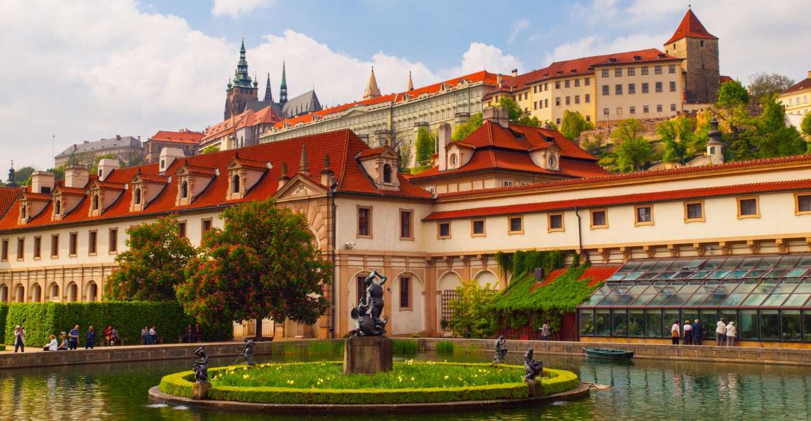 Prague Castle & Castle District: 2-Hour Guided Tour - Reservation and Payment
