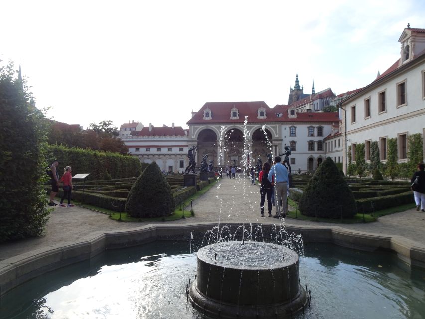 Prague Castle Self-Walking Tour & Scavenger Hunt - Scavenger Hunt Instructions