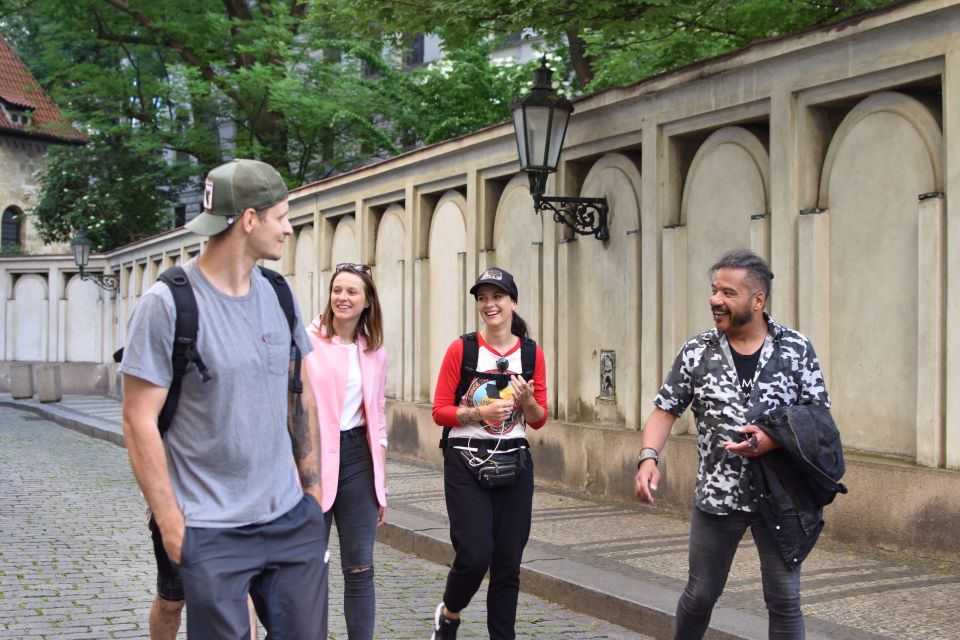 Prague: Old Town Highlights & Hidden Gems Guided Tour - Participant Tips and Recommendations