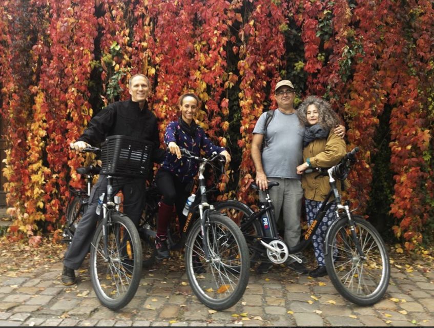 Prague: Private Alternative and Historical E-Bike Tour - Meeting Point