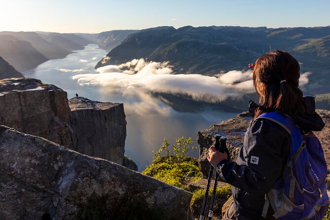 Preikestolen Sunrise Hike And Breakfast Buffet - Safety Precautions and Recommendations
