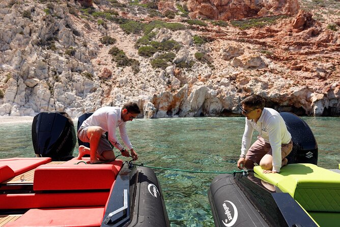 Private Luxury Boat Tour to Kimolos & Poliegos - Meeting and Pickup Information