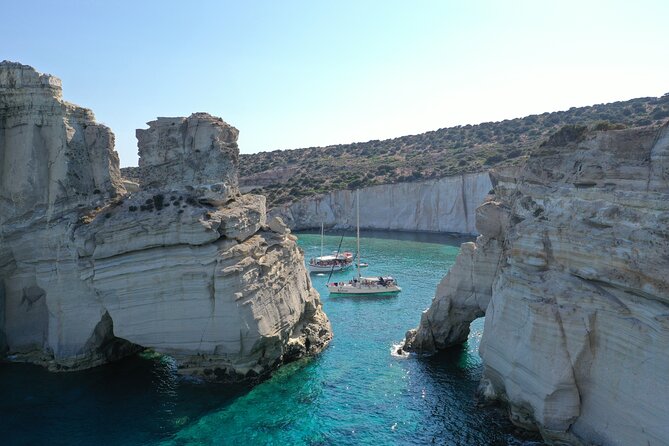 Private Milos Tour "Pirates' Hideout"- Luxury Boat Rental - Meal and Beverage Options