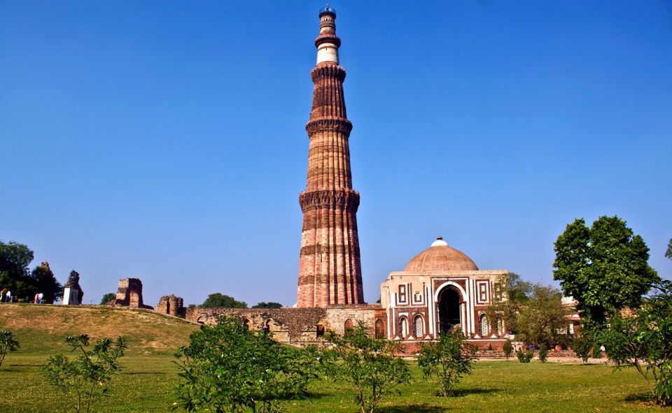 Private Old & New Delhi Tour With Monument Ticket and Lunch - Activity Highlights