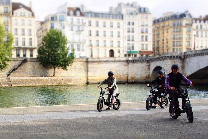 Private Parisian Electric Bike Ride With Video - Video Experience Overview