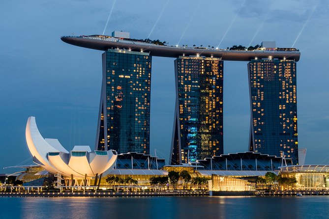 Private Singapore Photography Tour With a Professional Photographer - Tour Duration and Language Options