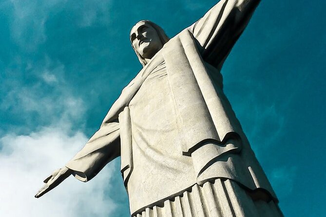 Private Tour: Rio City Essentials Including Christ the Redeemer and Sugar Loaf - Guides Expertise and Professionalism