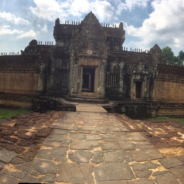 Private Trip to Kbal Spean, Banteay Srei and Banteay Samre - Exploring Banteay Srei and Banteay Samre