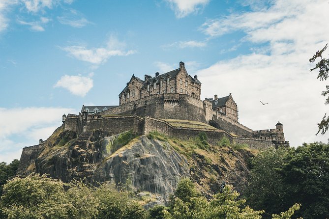 Private Walking Tour: Edinburgh Highlights, Including Entry to Edinburgh Castle - Tour Duration and Language Options