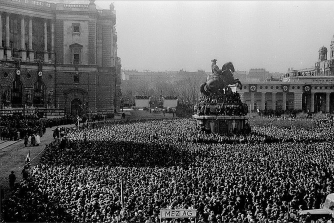 Private World War II Walking Tour in Vienna - Common questions