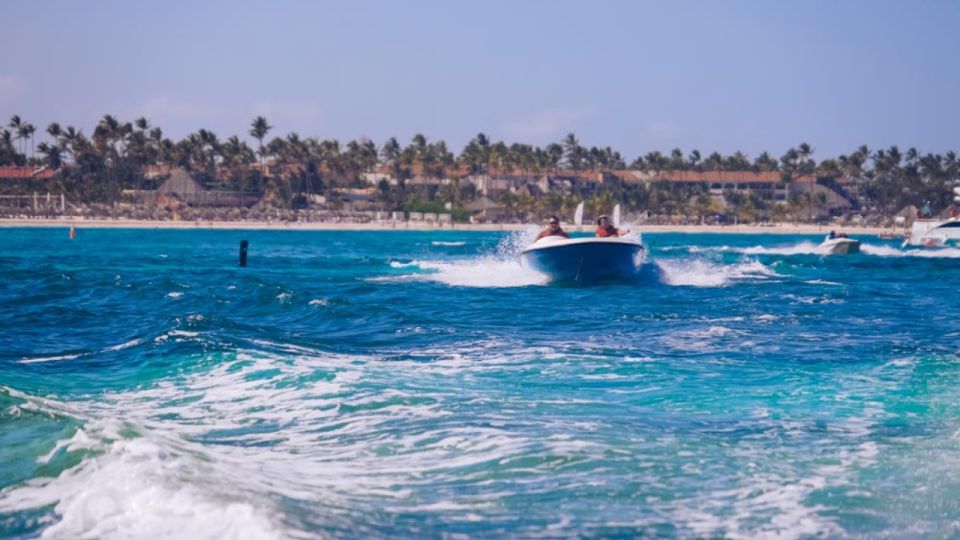 Punta Cana: Guided Speedboat Experience on the Coast - Description of the Speedboat Experience