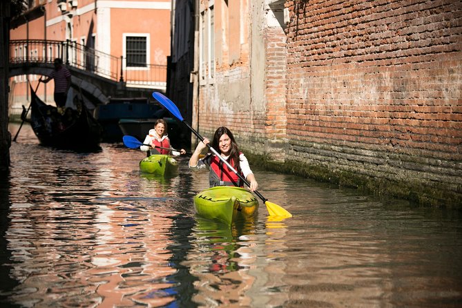 Real Venetian Kayak - Tour of Venice Canals With a Local Guide - Tips for an Enjoyable Kayaking Experience