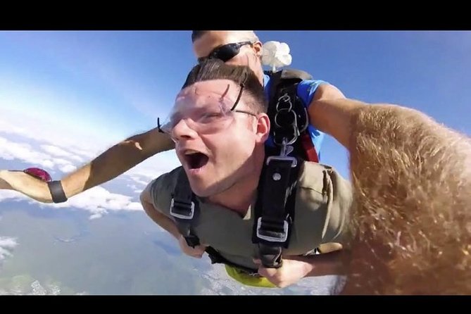 Reef and Rainforest Tandem Skydive in Cairns - Common questions