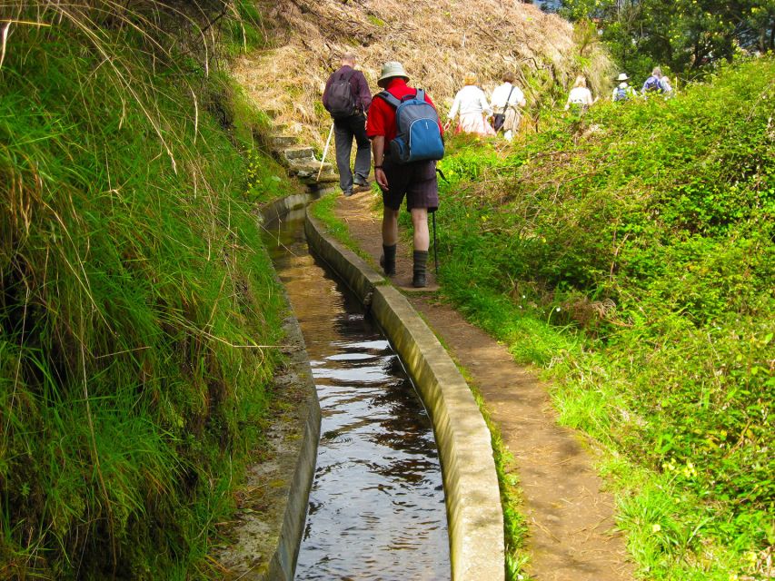 Referta / Castelejo - Levada Walk - Scenic Village Views