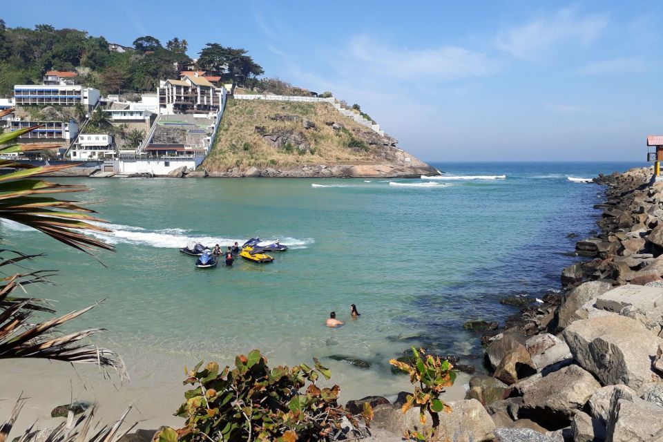 Rio De Janeiro: Boat Tour and Towed Buoy to Gigóia Island - Location and Logistics