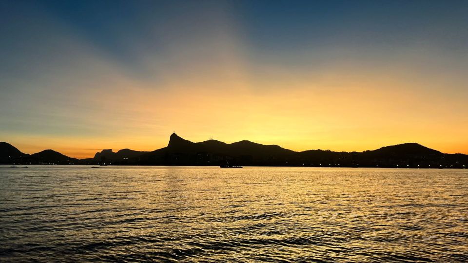 Rio: Guanabara Bay Boat Trip by Catamaran With Audio Guide - Sightseeing Highlights