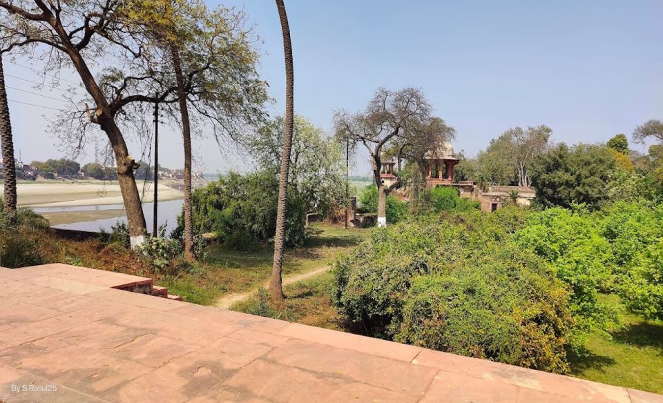River Front Gardens of Agra - Last Words