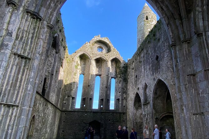 Rock of Cashel Cahir Castle Private Day Tour From Dublin W/Picnic - Visuals