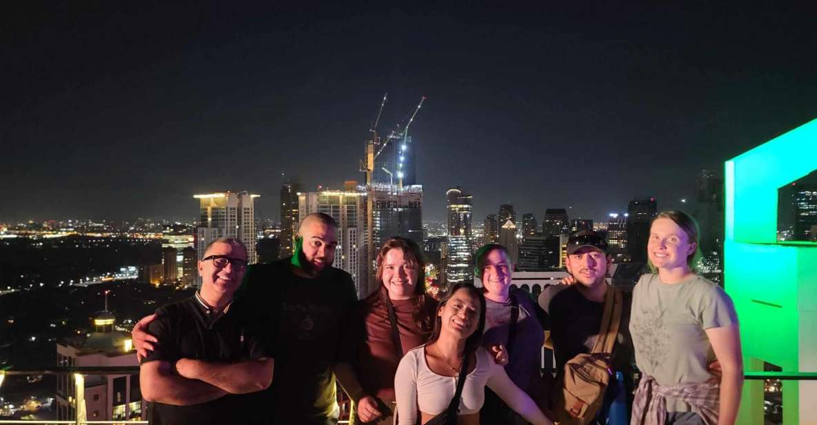 Rooftop Bar Hopping in Makati With V - Capturing Memories: Photo Opportunities