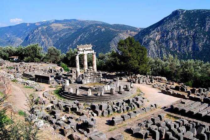 Sacred Delphi & Osios Loukas in a Full Day Private Tour - Reviews and Visitor Insights