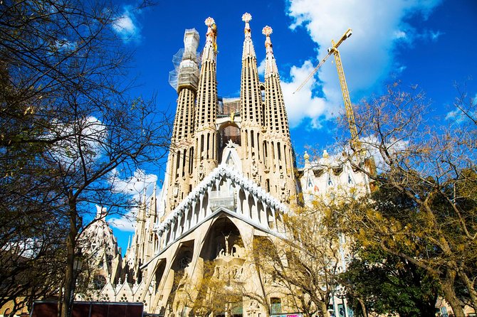 Sagrada Familia Private Guided Tour With Skip the Line Tickets - Cancellation Policy and Refunds