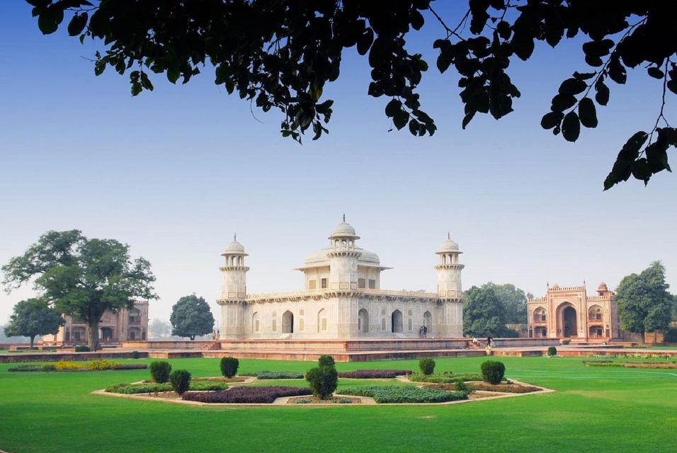 Same Day Taj Mahal and Agra Fort Tour By Car From Delhi - Directions