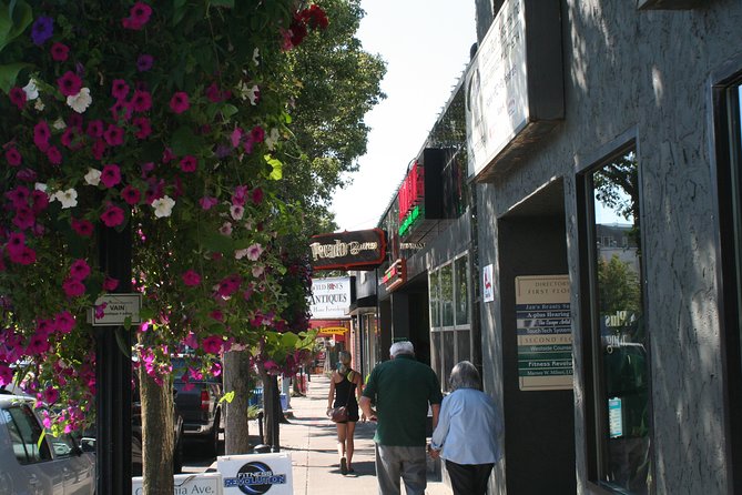 Seattle Neighborhoods 101 Tour: Great for Building a Mental Map of the City! - Historical Insights