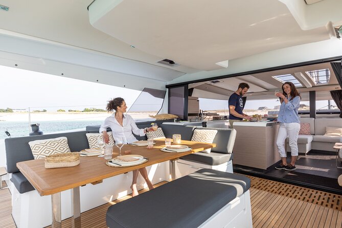 Semi-Private Brand-New Catamaran Cruise in Mykonos With Meal, Drinks & Transport - Catamaran Features and Recommendations