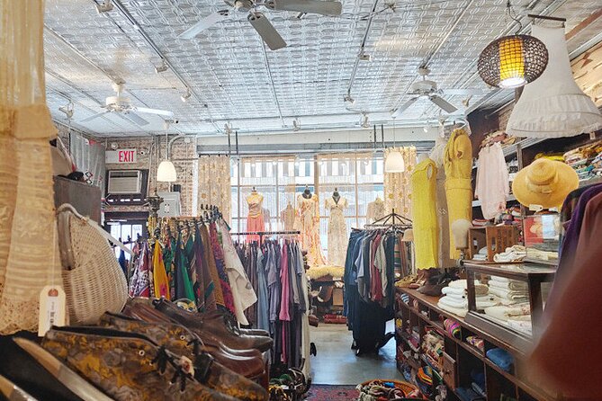 Semi-Private Secondhand Vintage Fashion Tour in New York City - Curiosity-Driven Tour Itinerary