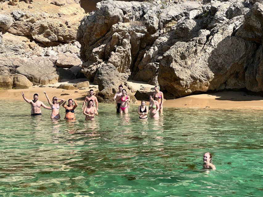 Sesimbra: Private Boat Tour Beaches of Arrábida Natural Park - Tour Experience