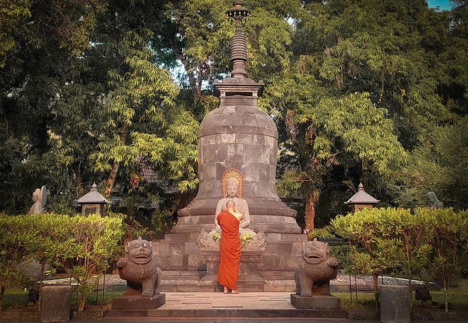 Setumbu Sunrise Borobudur, and Prambanan, With Lunch Option - Natural Beauty and Historical Significance