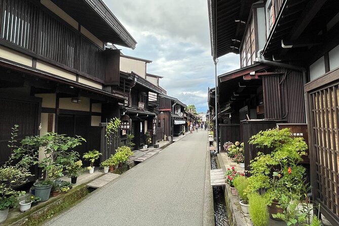 Shirakawa-Go and Hida-Takayama Private Day Trip From Nagoya - Support Services