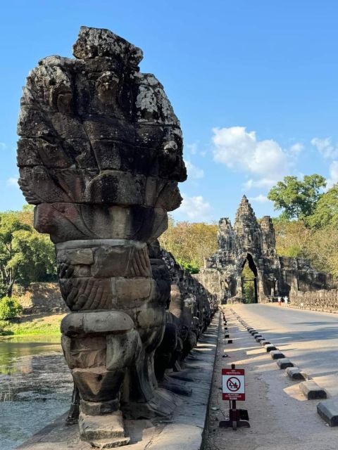 Siem Reap: Angkor 1 Day With a Russian-Speaking Guide - Booking and Payment