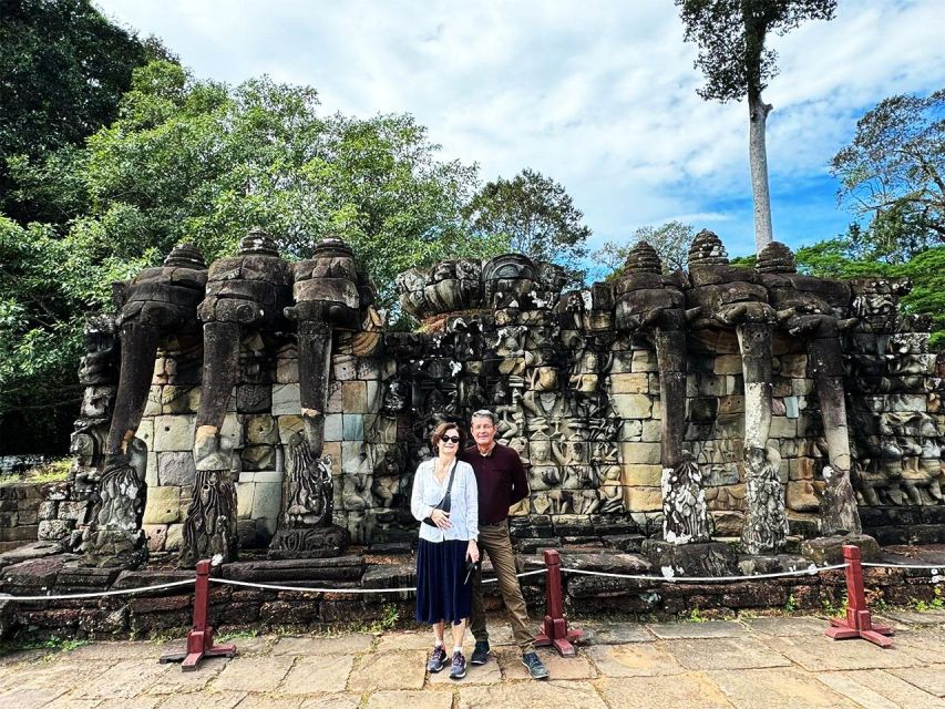 Siem Reap Angkor Wat 2-Day Tour With Professional Tour Guide - Travel Logistics