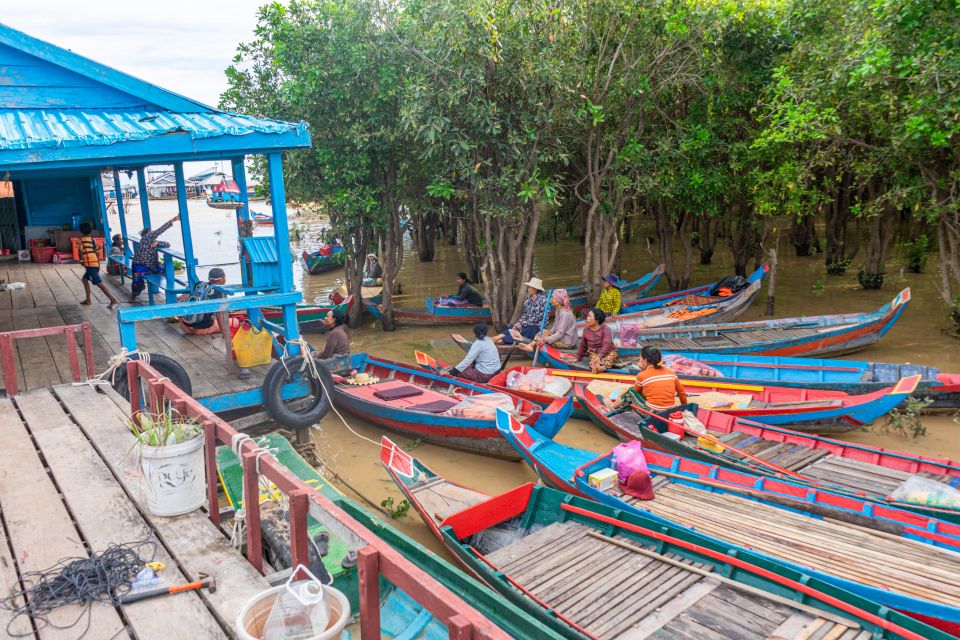 Siem Reap: Angkor Wat & Floating Village 2-Day Private Tour - Day 2: Floating Village Immersion