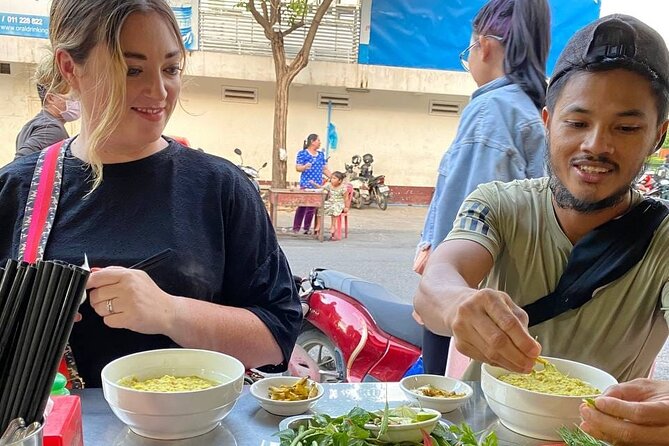 Siem Reap Authentic Breakfast and Market Tour - Authentic Cambodian Sweets