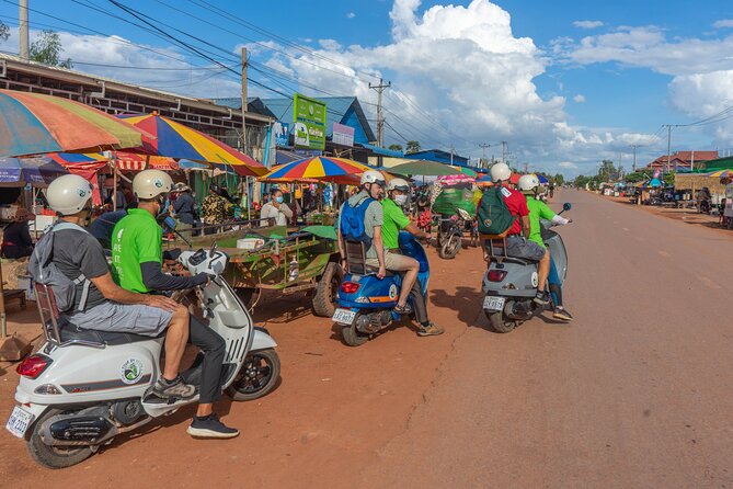 Siem Reap Countryside & Sunset Vespa Tour - Local Culture Immersion