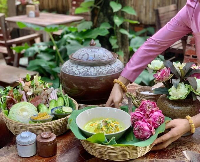 Siem Reap: Evening Food Tour Guided and Unique Tour - Feedback and Testimonials