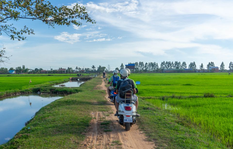 Siem Reap: Sunset Guided Vespa Tour & Local Villages - Customer Reviews