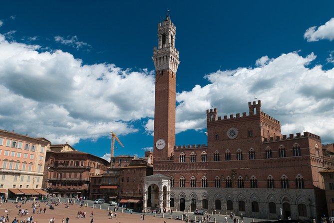 Siena Tour and Exclusive Window on Piazza Del Campo - Traveler Experience Highlights