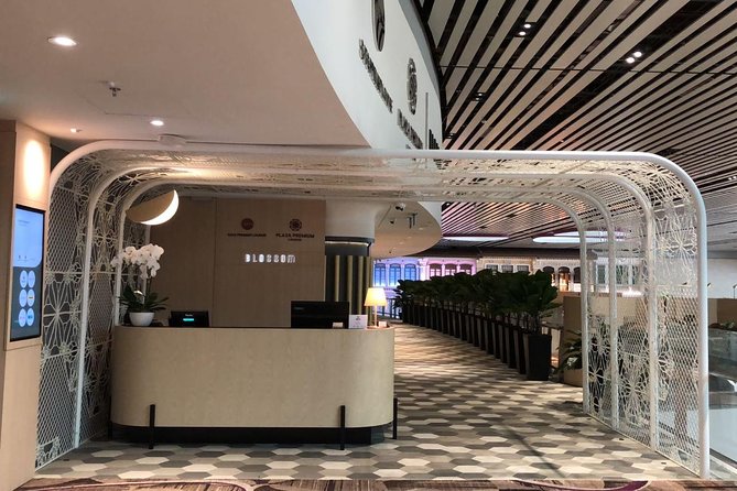 Singapore Changi Airport BLOSSOM - SATS & Plaza Premium Lounge at Terminal 4 - Common questions