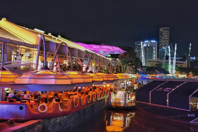 Singapore Night Tour With a Local: Private & 100% Personalized - Complimentary Drinks Inclusion