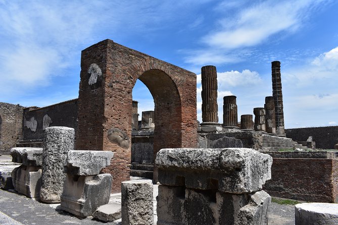 Skip-The-Line Small-Group Pompeii Tour With a Local Archaeology Expert Guide - Expectations and Recommendations