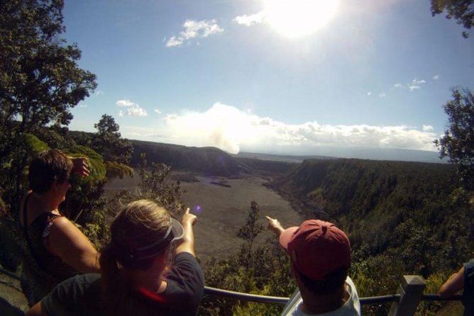 Small-Group Big Island Tour: Hawaii Volcanoes National Park and Kona Coffee Farm - Tour Highlights